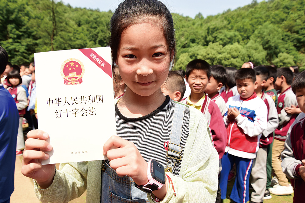 2b4-1000.jpg 2b4-1000.jpg